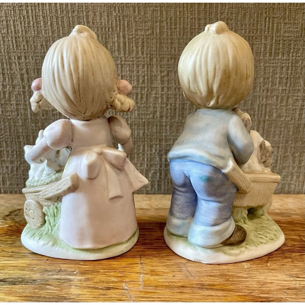 Vintage HOMCO 1402 Boy & Girl Wheelbarrow Figurines Puppies Kittens Bisque Set